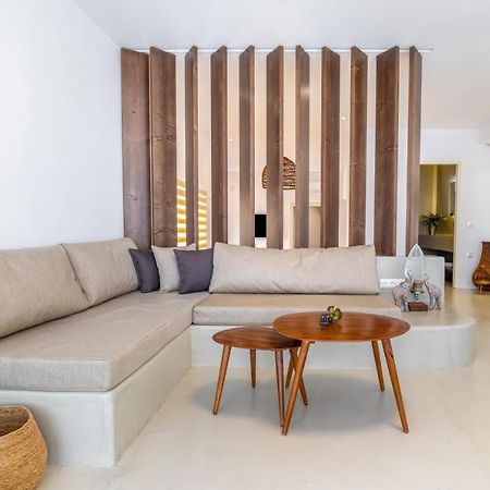 Wave, An Idyllic Seafront Suite By Nirousuites Kokkini Hani エクステリア 写真