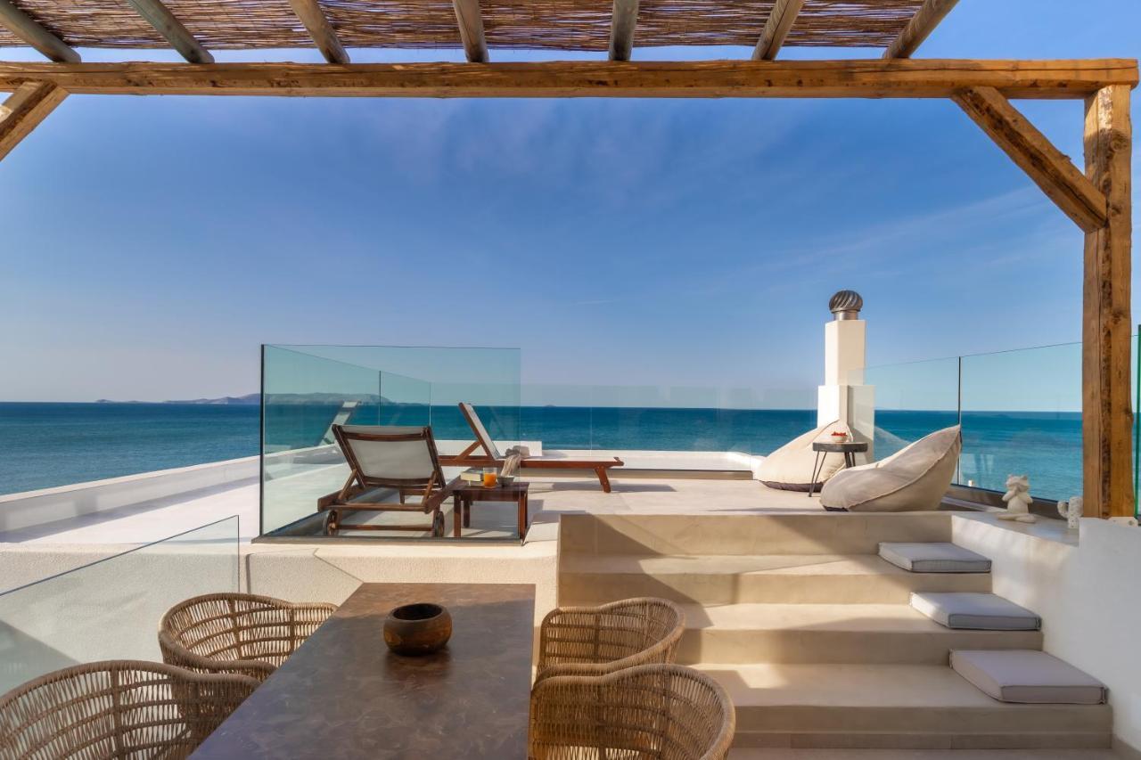 Wave, An Idyllic Seafront Suite By Nirousuites Kokkini Hani エクステリア 写真
