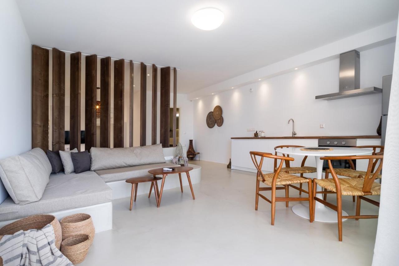 Wave, An Idyllic Seafront Suite By Nirousuites Kokkini Hani エクステリア 写真