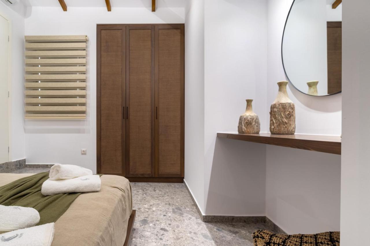 Wave, An Idyllic Seafront Suite By Nirousuites Kokkini Hani エクステリア 写真