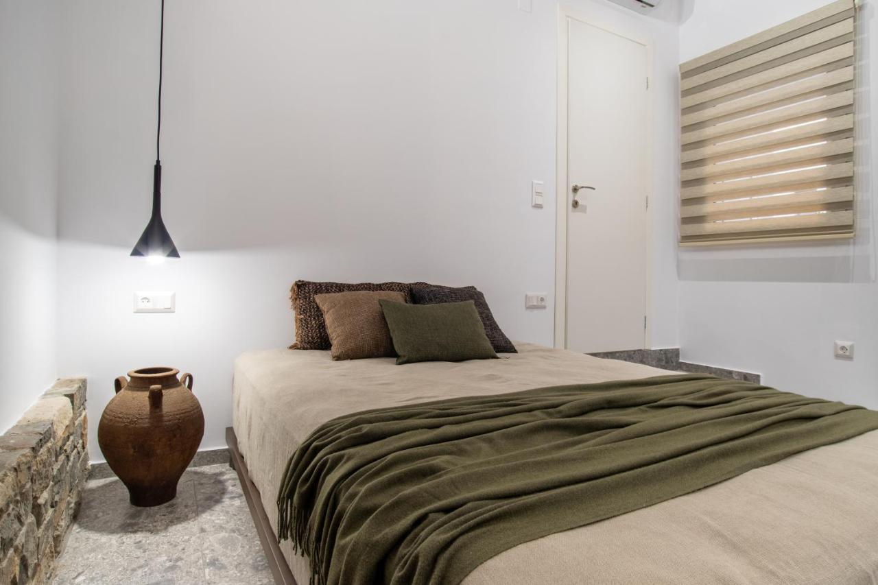 Wave, An Idyllic Seafront Suite By Nirousuites Kokkini Hani エクステリア 写真