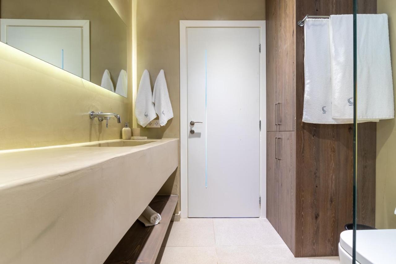Wave, An Idyllic Seafront Suite By Nirousuites Kokkini Hani エクステリア 写真