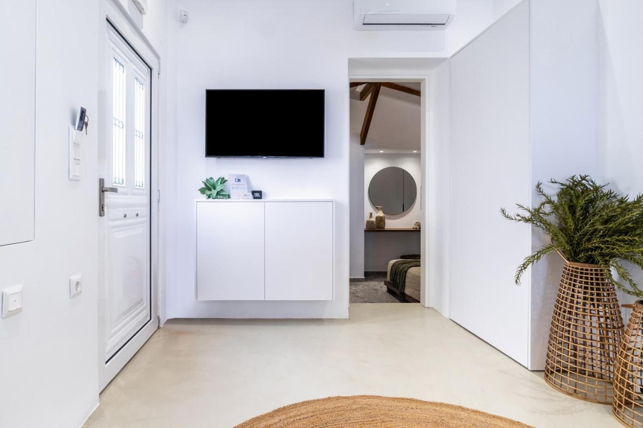 Wave, An Idyllic Seafront Suite By Nirousuites Kokkini Hani エクステリア 写真